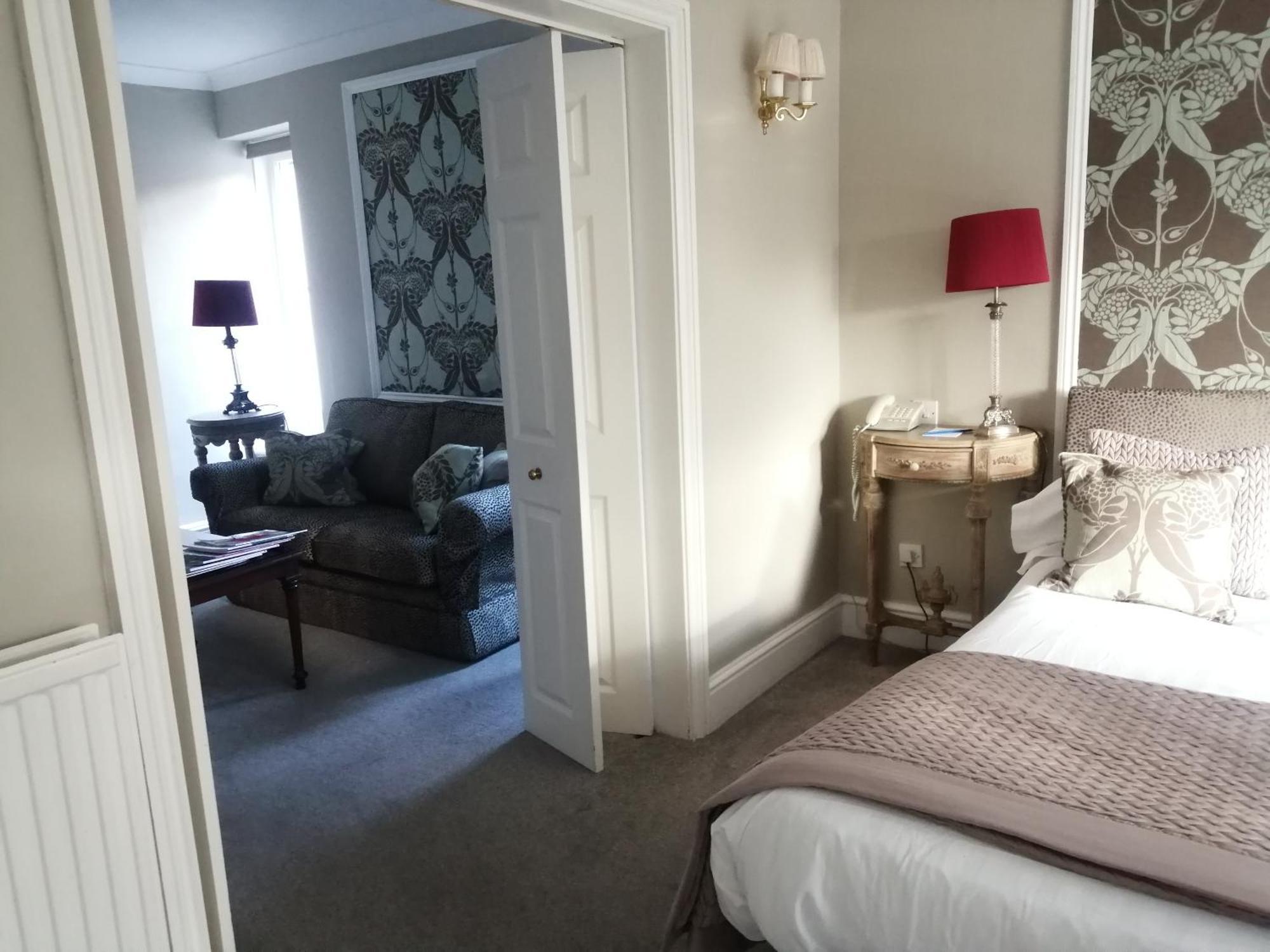 The Lake Country House Hotel & Spa Llangammarch Wells Εξωτερικό φωτογραφία