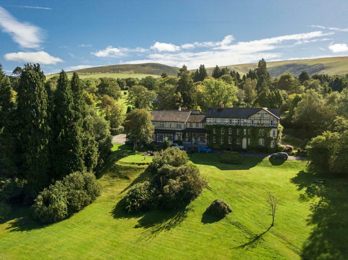 The Lake Country House Hotel & Spa Llangammarch Wells Εξωτερικό φωτογραφία